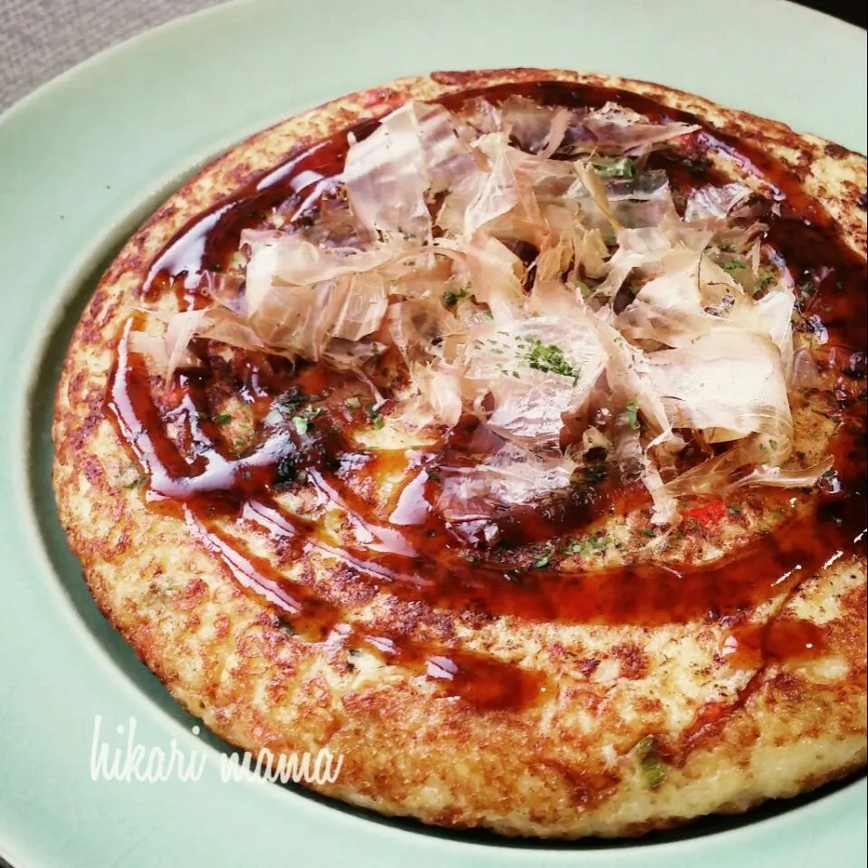 混ぜて焼いただけ。長芋とおからのふわふわお好み焼き風~🙆|ひかりママさん