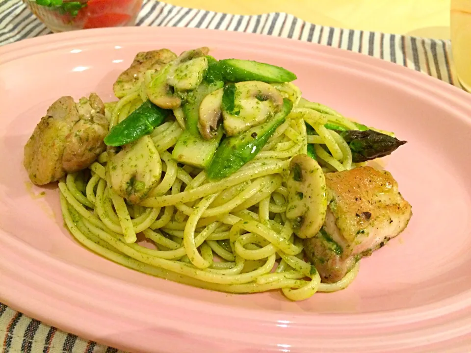 Snapdishの料理写真:Pasta with homemade Genovese sauce|Marikoさん