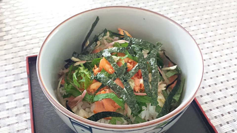 昼ごはん   お茶漬け(^_^;)|おちゃわんさん