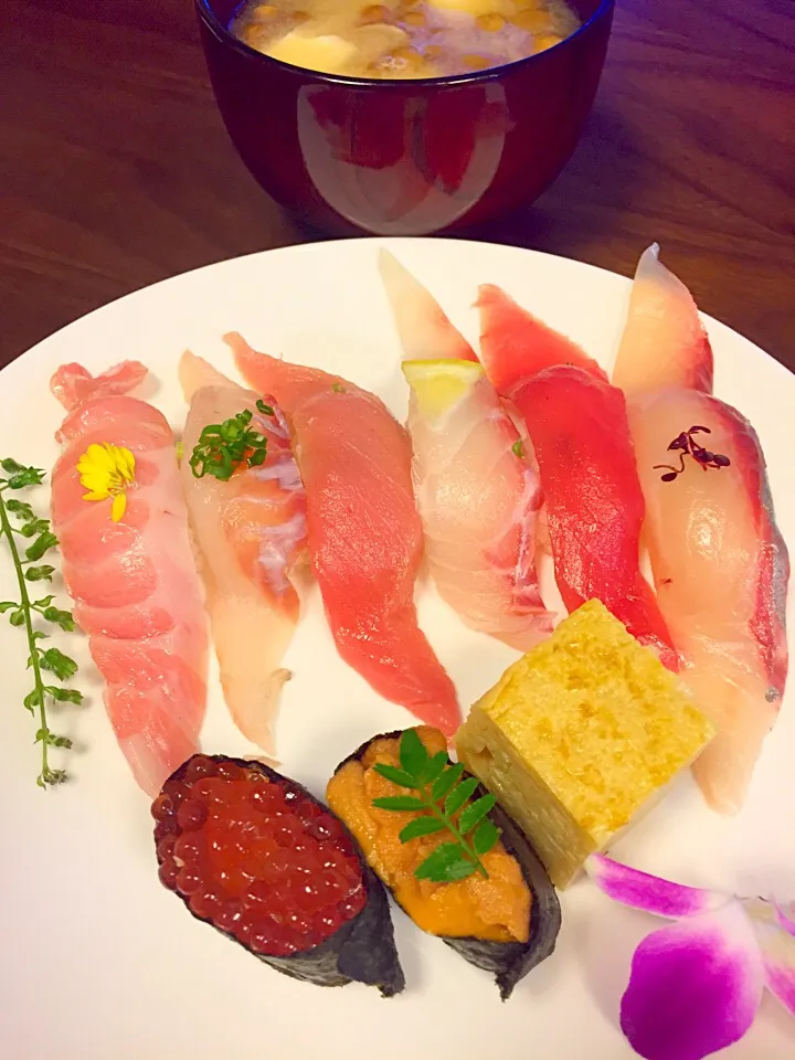 Snapdishの料理写真:握り寿司|流線形さん