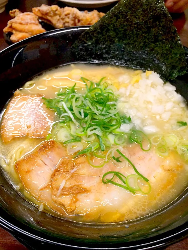 鶏白湯塩ラーメン🍜|ゆかりさん