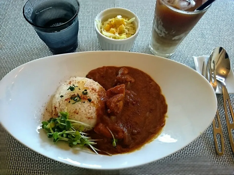 朝からカレー🍛＆コールスローサラダに ソイラテ♡|yokoさん