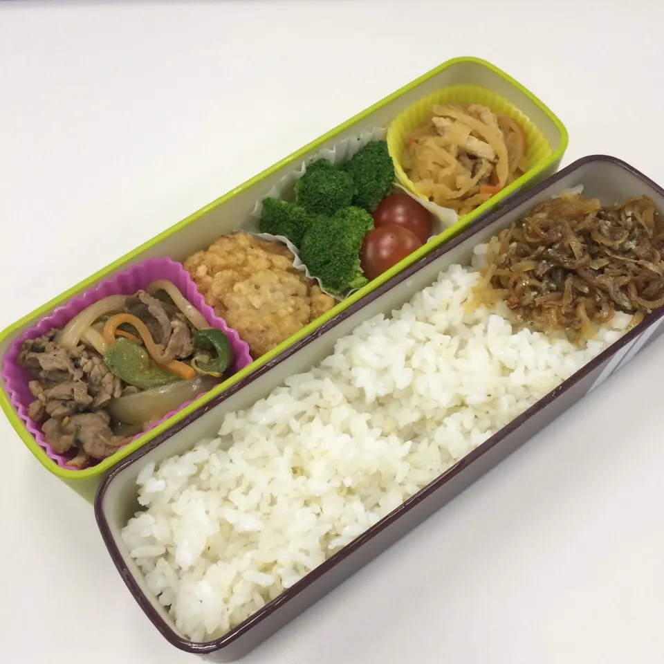 弁当（牛肉野菜炒め、唐揚げ、ブロッコリー&プチトマト、切り干し大根、ちりめん生姜）|SasaMasa213さん