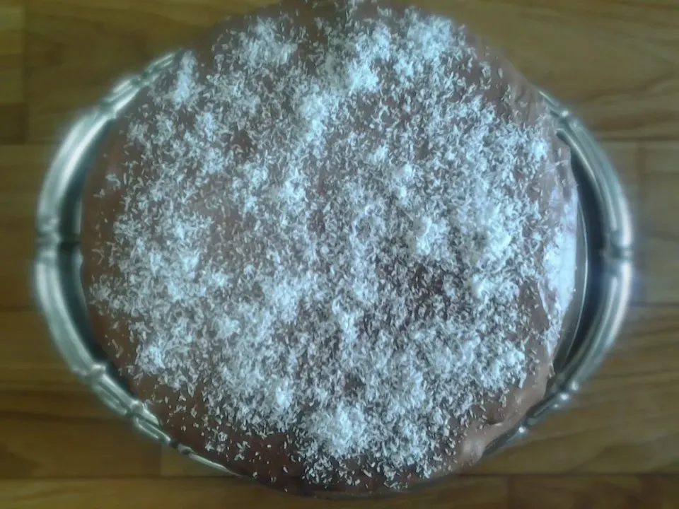 Homemade chocolate cake|Laurentiu Iulian Popaさん