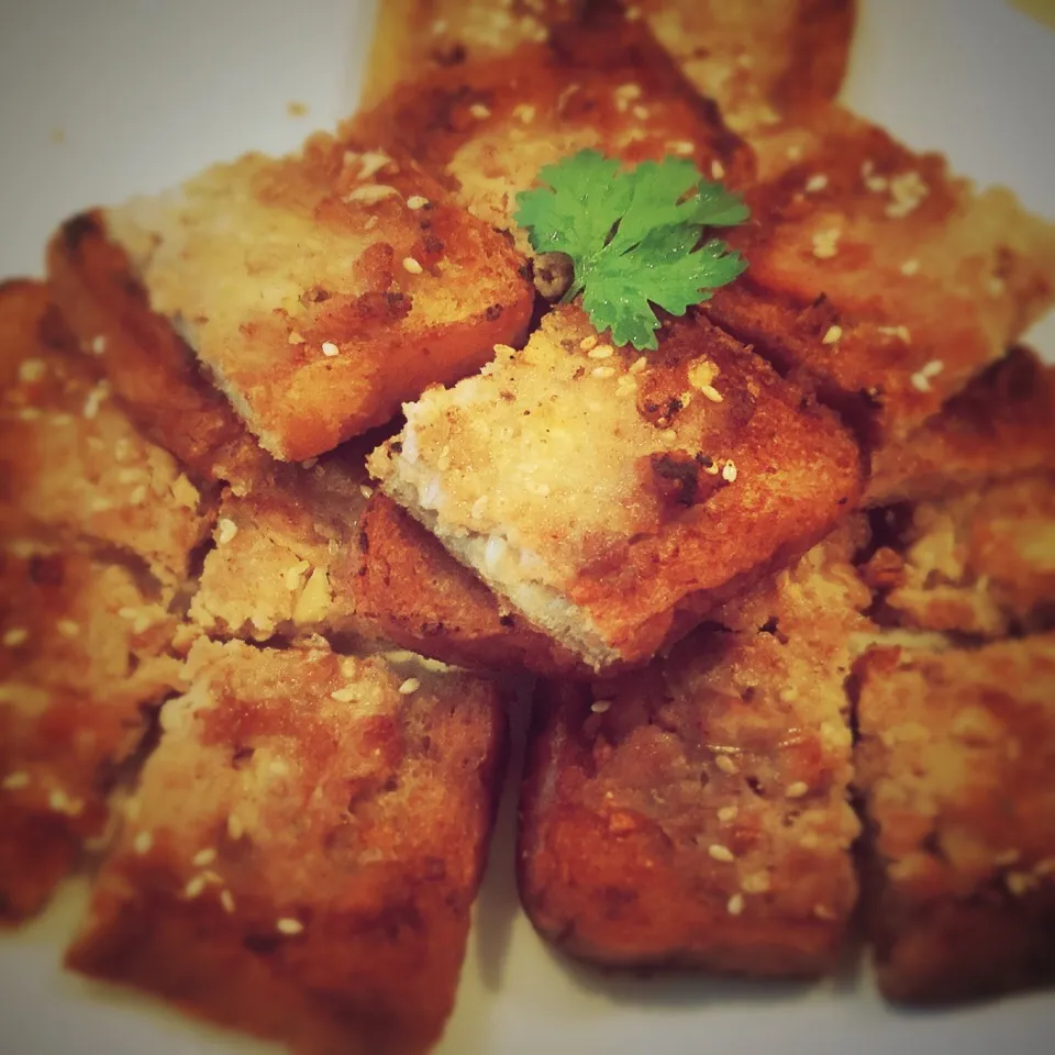 Fried bread with pork spread|yongyongさん