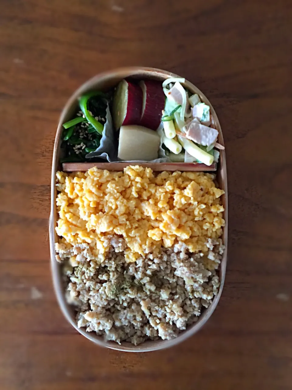 二色そぼろ弁当|gogotaxiさん