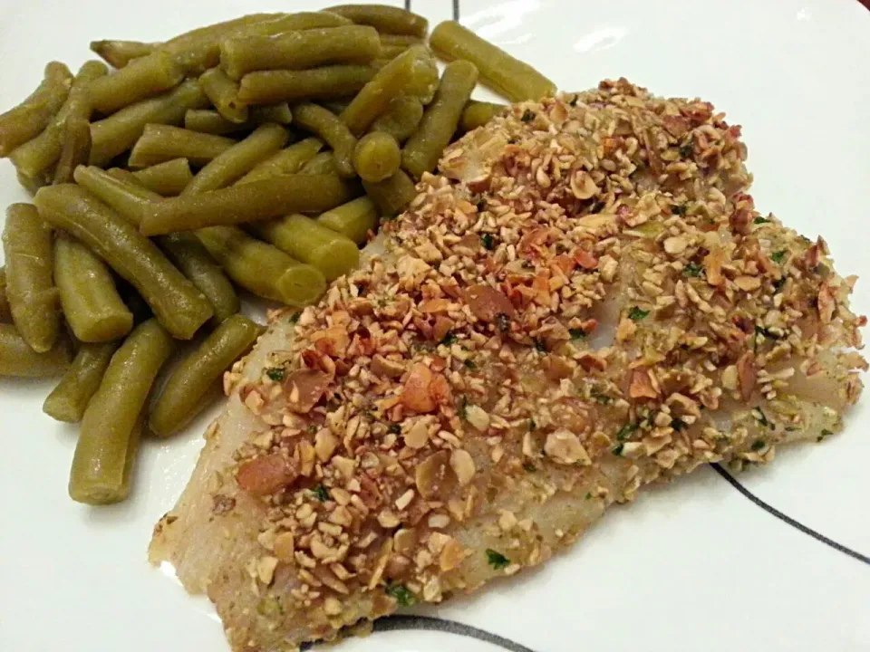 Snapdishの料理写真:Baked Cod with Pumpkin Seed Coating|Melissa Marie Hallさん