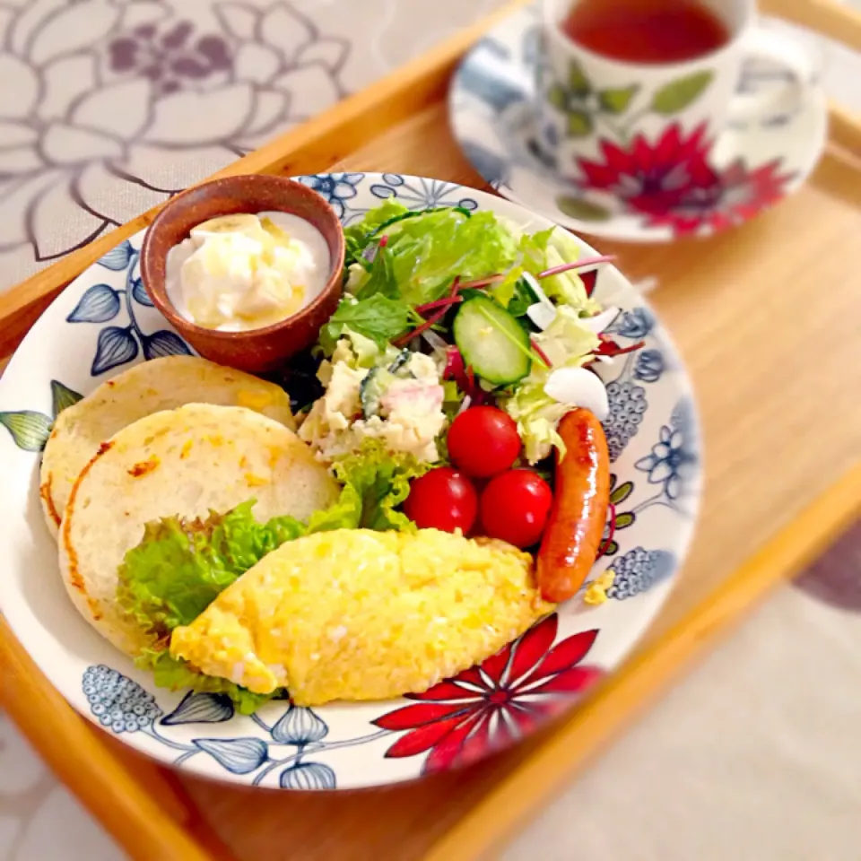 オムレツ＆ウィンナー朝食|ゆかりさん