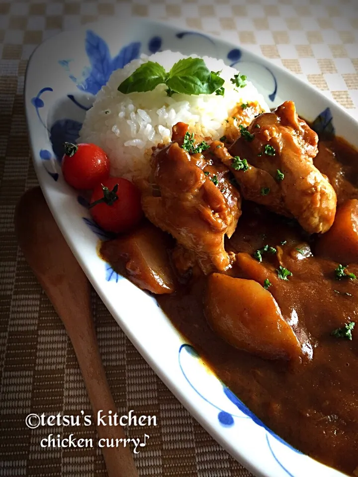 TETSU♪😋さんの料理 オヤジ特製☆昨晩から仕込んだ手羽元煮込みカレー♪ 辛口だよ〜ん😋|TETSU♪😋さん