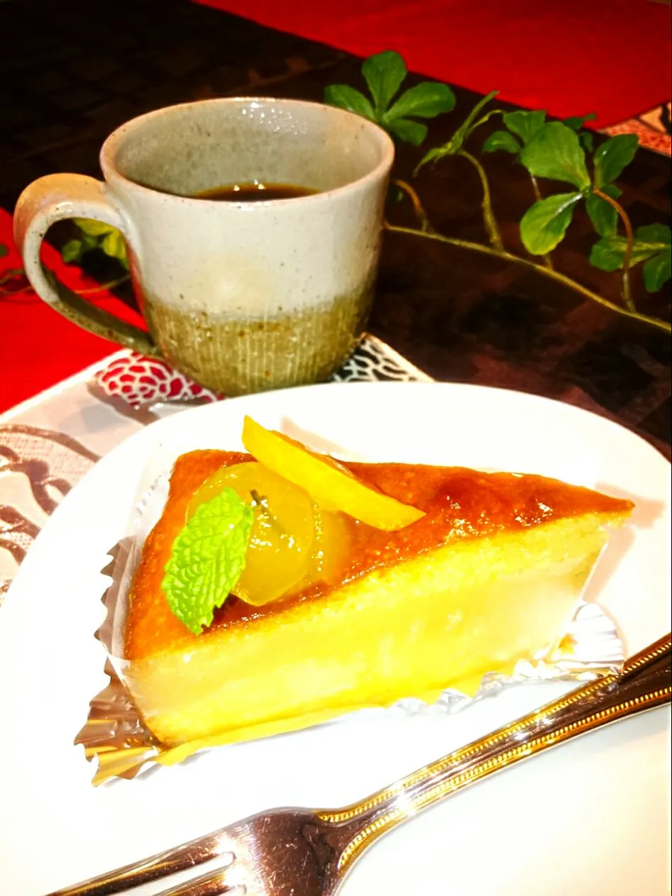 今日は挽きたてコーヒーで☕オレンジケーキ🍊|ナムナムさん