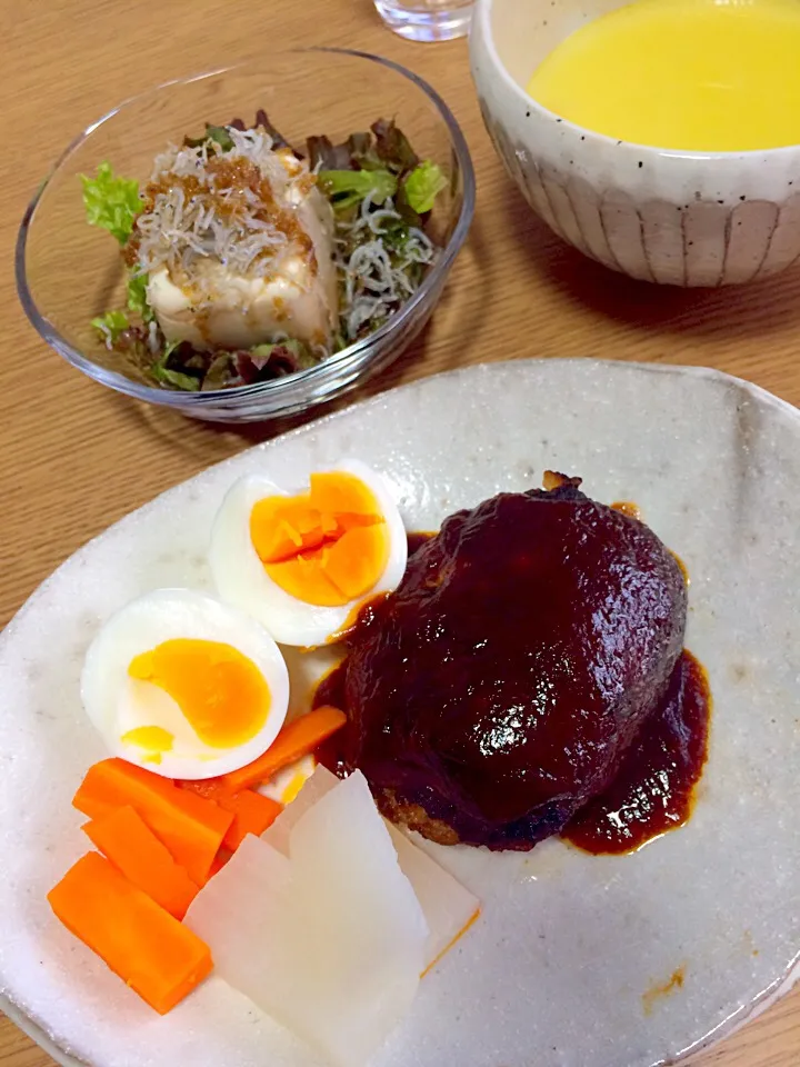 〜ふっくらジューシー❤︎ハンバーグ❤︎温野菜添え〜|acoyaさん