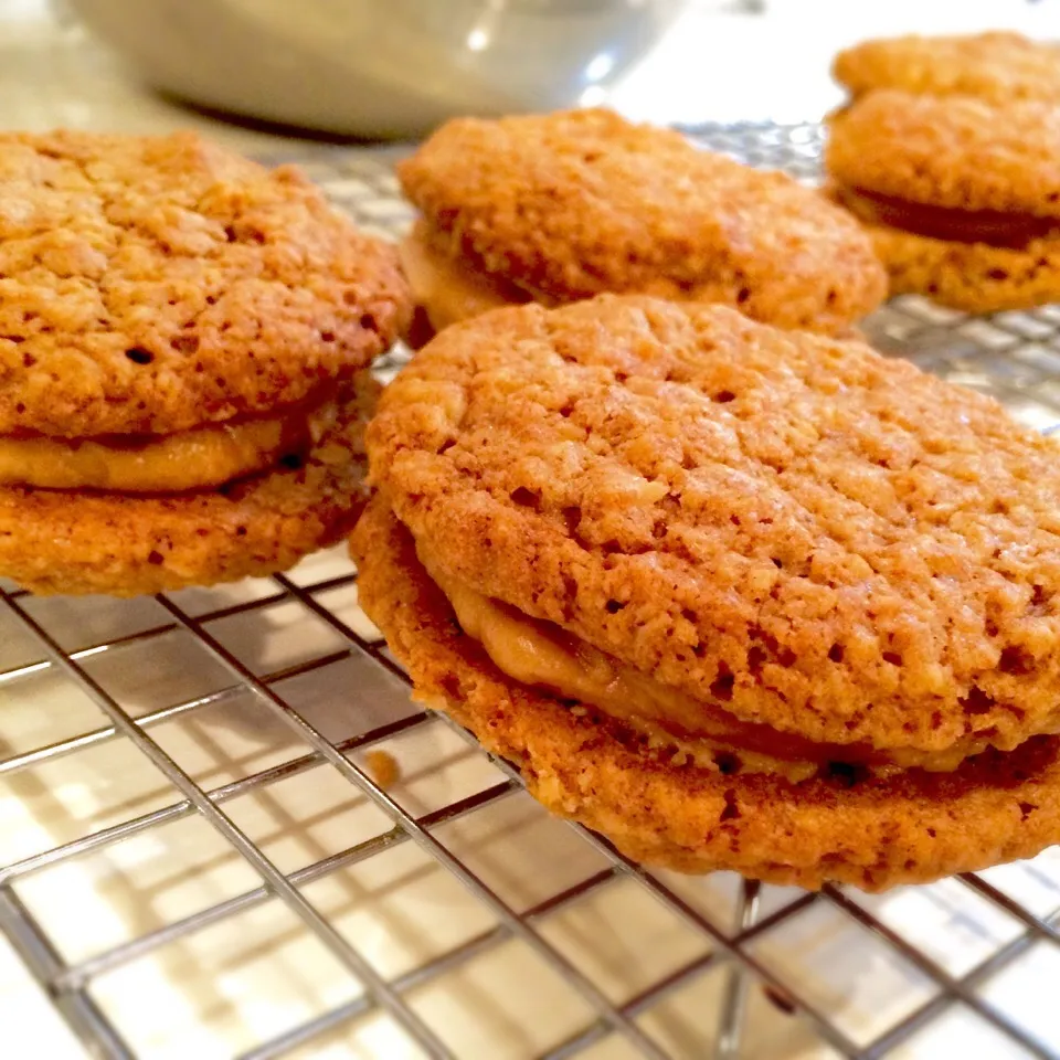 Oatmeal sandwich cookies|charさん