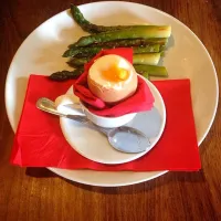 Asparagus with soft boiled eggs.|emmaさん