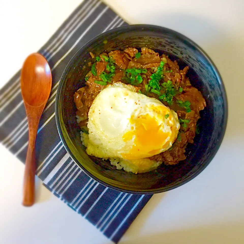 本日のランチ☆牛スジ丼卵のせ♡|Ranaさん