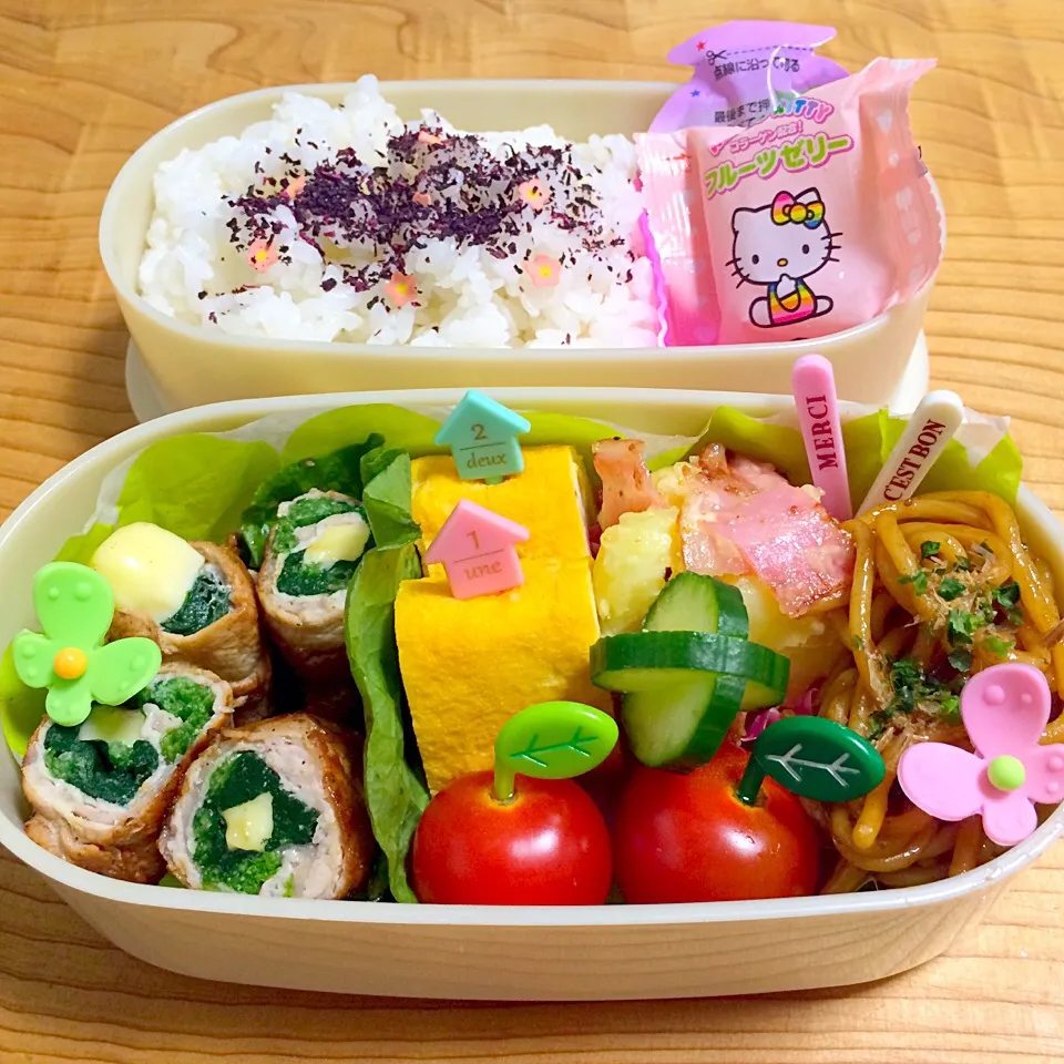 Snapdishの料理写真:ほうれん草チーズの豚巻きお弁当♪|たるとさん