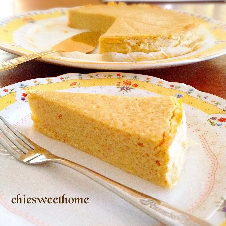 Snapdishの料理写真:おからとヨーグルトのケーキ|chieko ♪さん