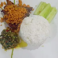 bebek grg lombok ijo #Makan siang|yuanitaさん