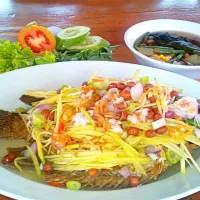 Crispy Fish With Spicy Manggo|Tya LaCroaziaさん