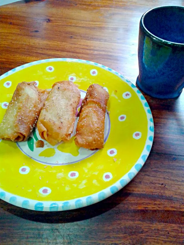 Banana aka Turon with Jackfruit  yummy afternoon snack with #hotoolongtea|reina gonzalesさん