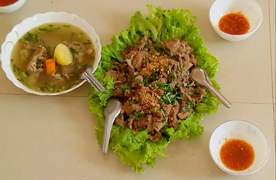 Special Vietnamese Grilled Beef & Refreshing Mutton Soup with Chilli Dipping Sauce|FooDin'sさん