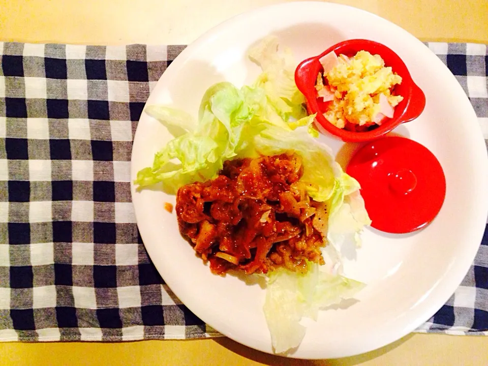 豚肉のレモンバターじょうゆプレート💓 ごま油風味のポテトサラダ添え|りんこさん