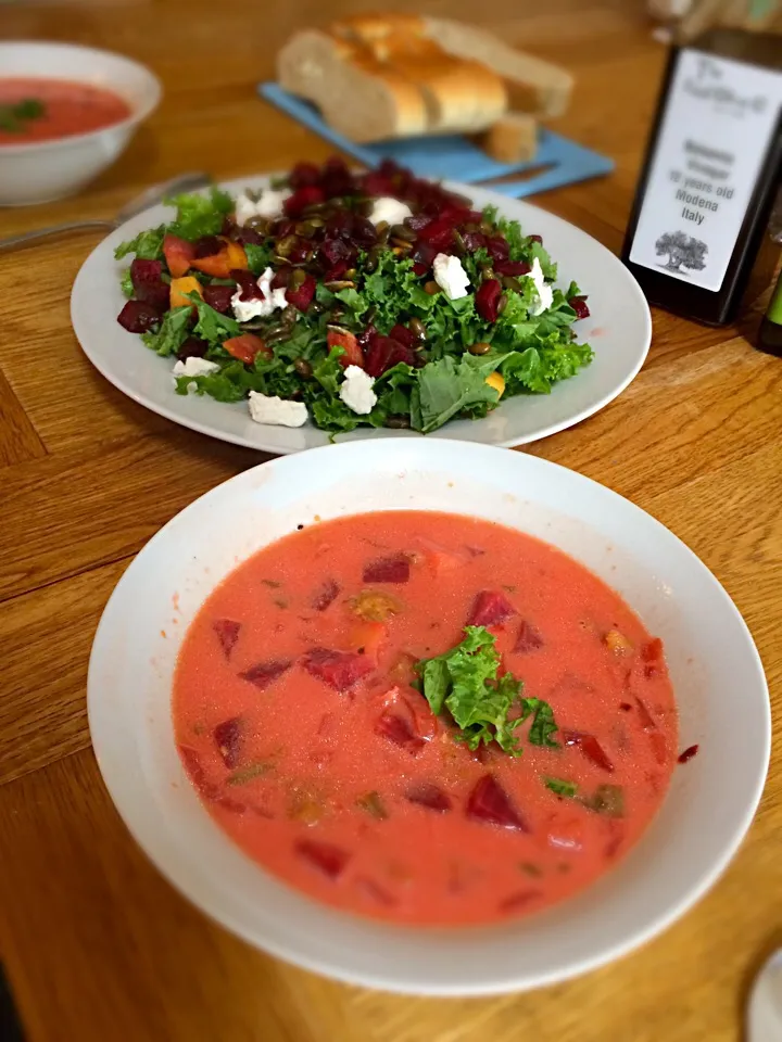 Coconuts beets soup and kale goat cheese salad|kibonnuseizinさん