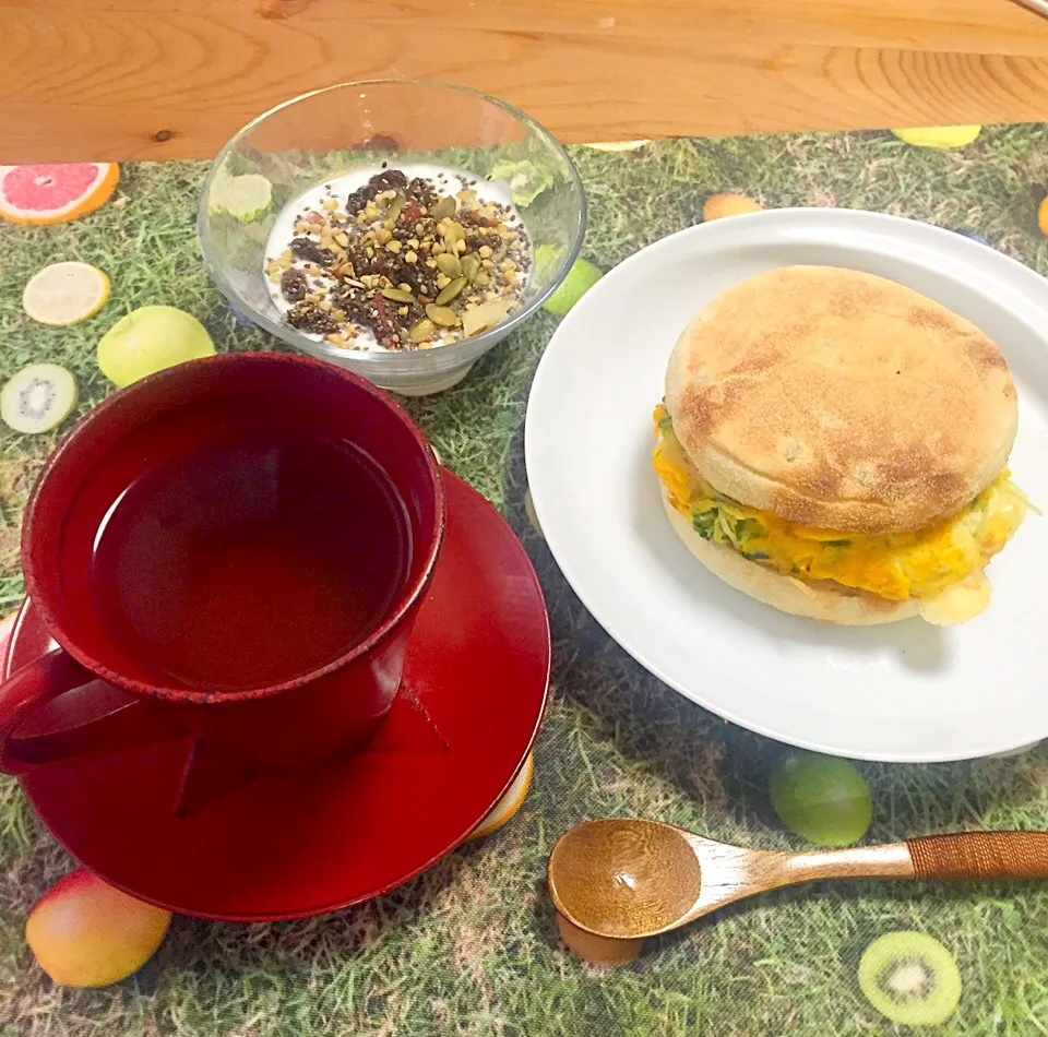 Egg muffin breakfast|Kumigarさん