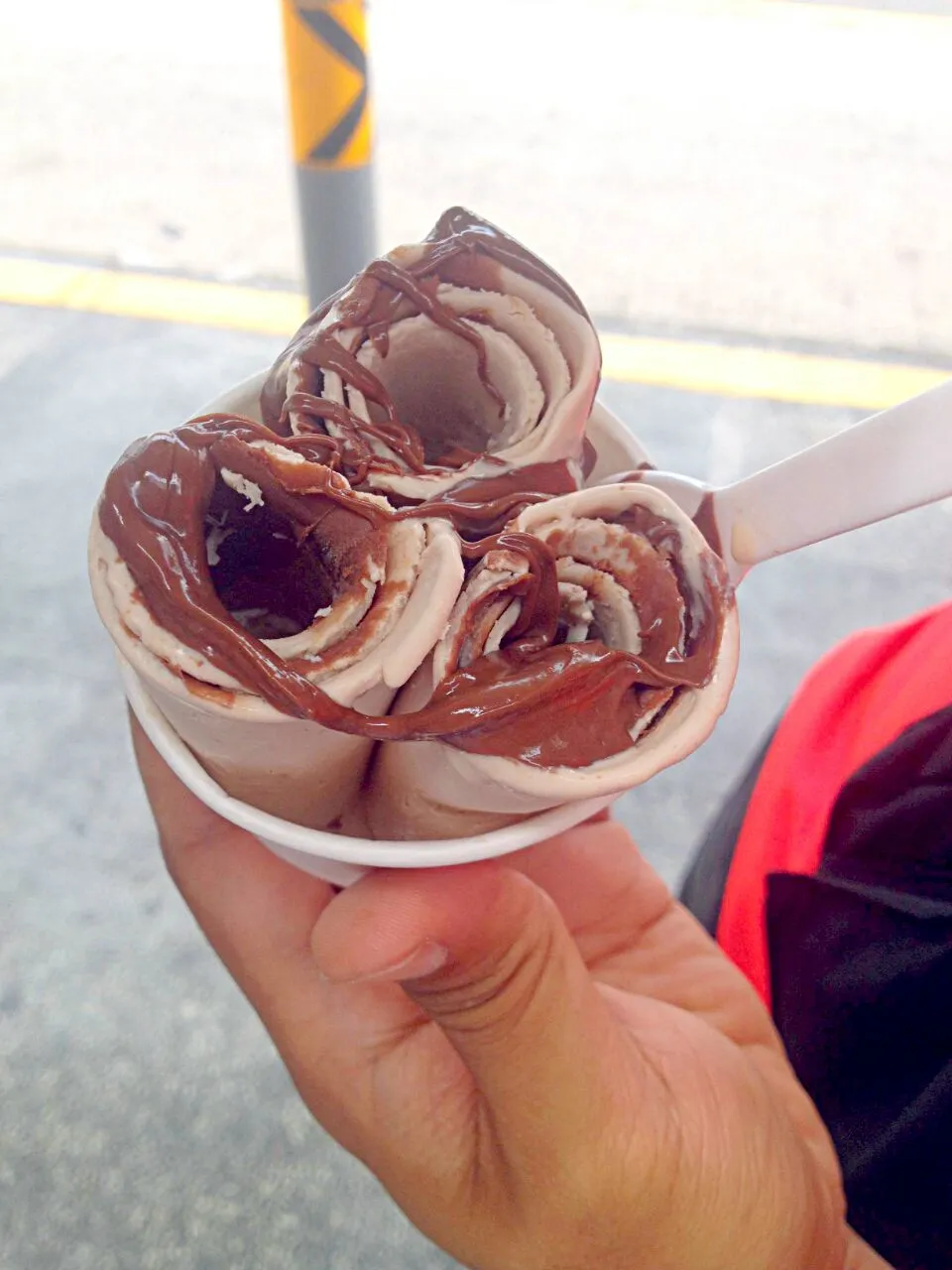 Nutella ice cream rolls!! in singapore!!|syafiqさん