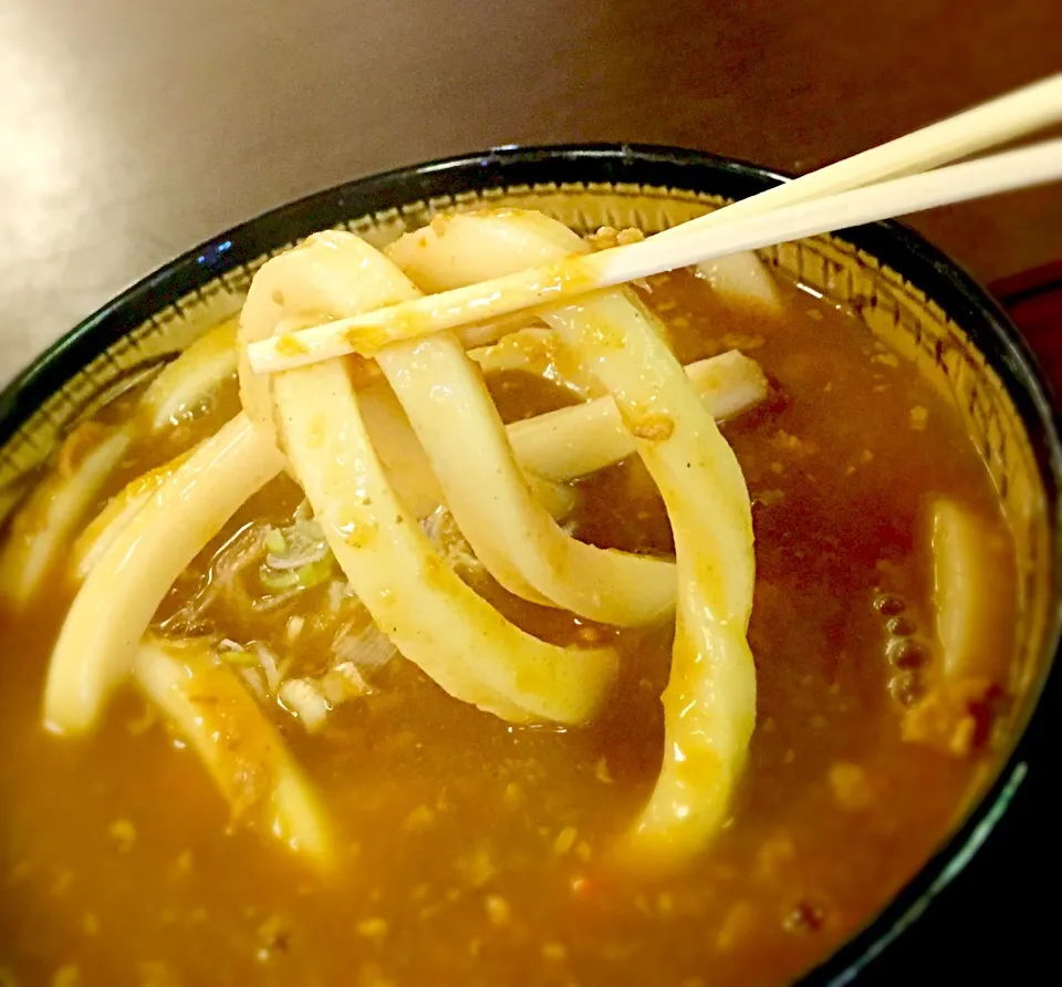 極太うどんのカレーうどん、鬼カレーうどんだぁー👹|ラー山さん