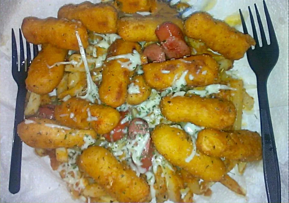 Baked Chicken Sticks w/ Heavy Mozarella Cheese w/ Cut HotDogs|Chef Stephonさん