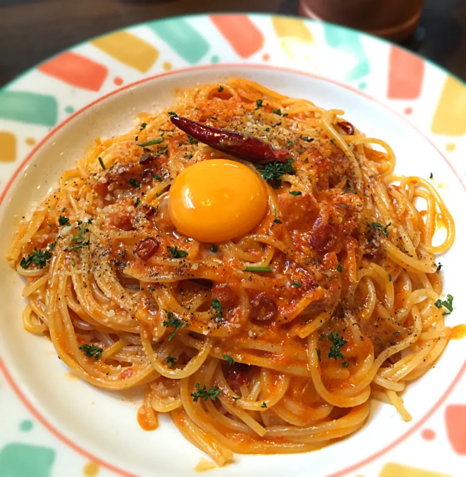 カルボナーラ チリトマトソース|toshi,I🍴さん