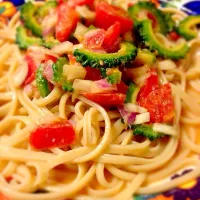 野菜の梅ゴマソース冷製うどんパスタ|オネキンさん