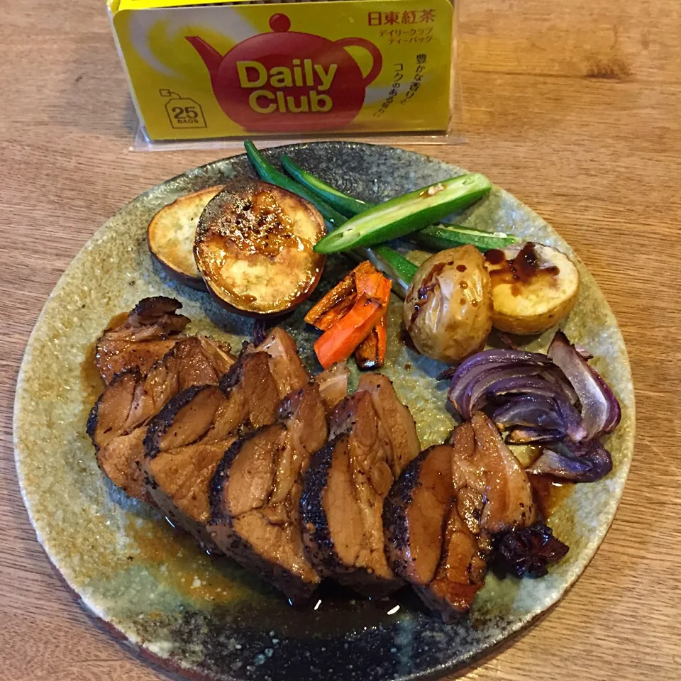 紅茶と八角味の焼き豚|ボンジュール！さん