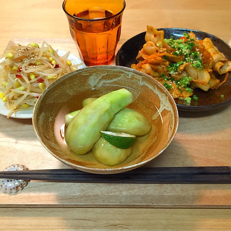 豆もやしナムル、蒸し茄子、豚キムチ|maruruさん