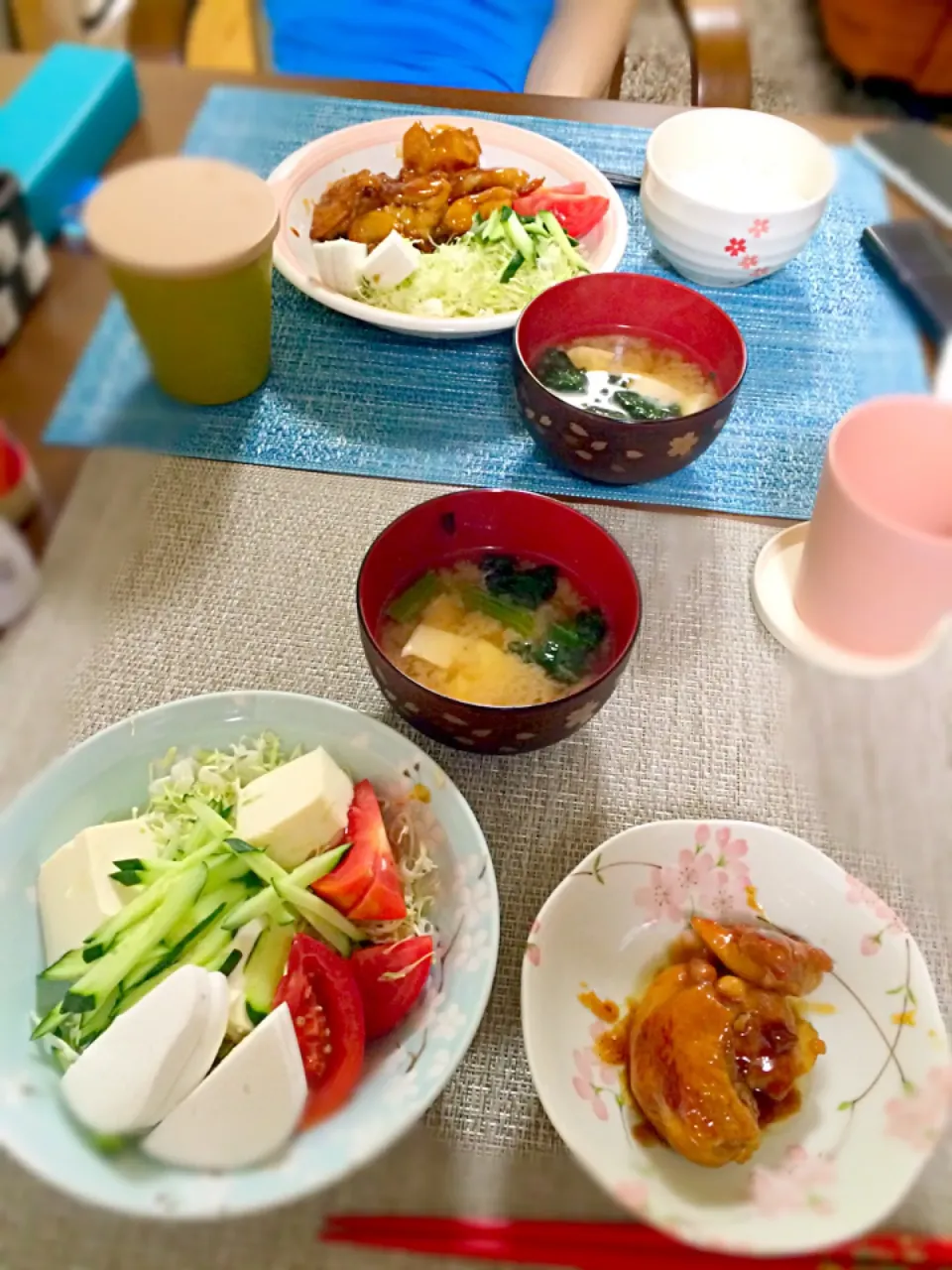 鶏テリ、サラダ、ほうれん草と豆腐のお味噌汁|るな♡さん