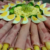 Snapdishの料理写真:Asperges in ham rolletje....|Nisarさん