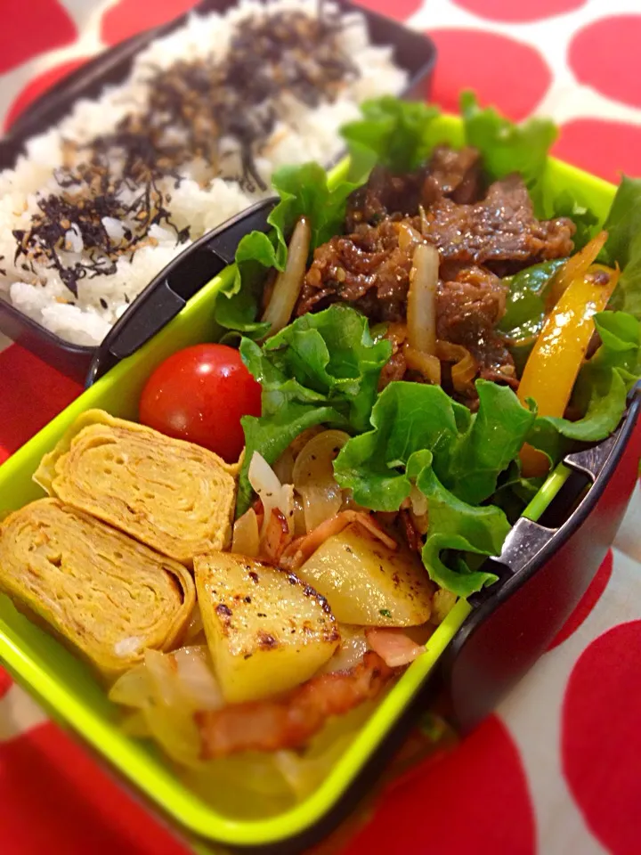 Snapdishの料理写真:2015.6.5 中３男子😋弟ハルのジャーマンポテト弁当🍴|mari-pさん