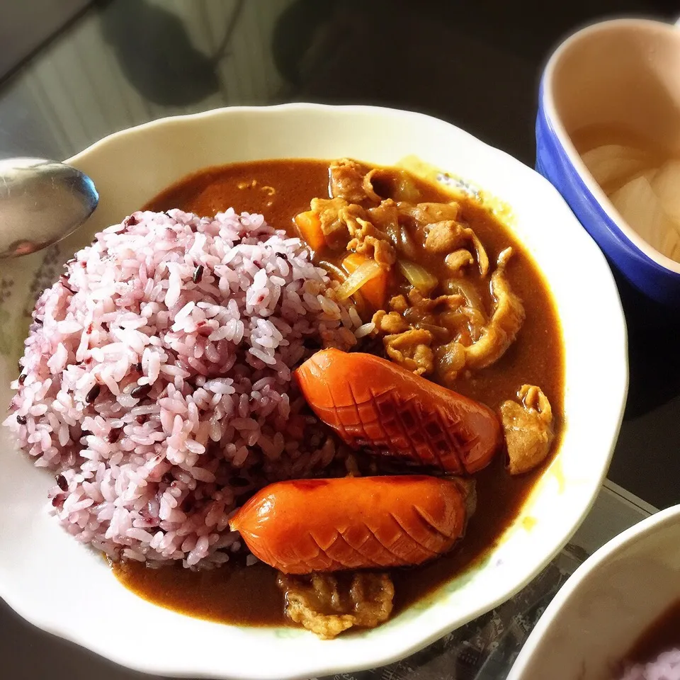 Pork and sausage curry for breakfast🍛|BUBUさん