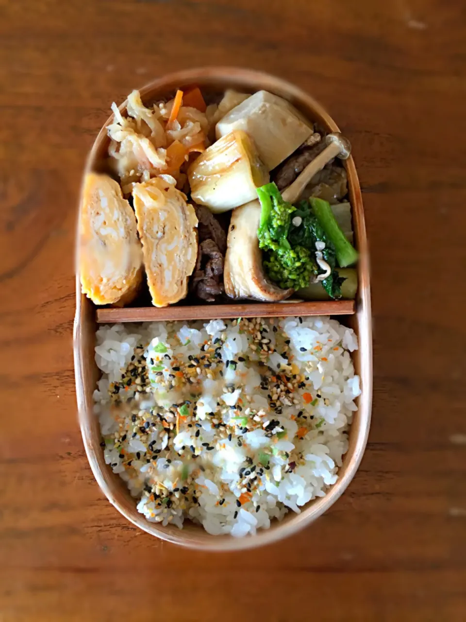 牛肉とキノコと菜花の和えもの弁当|gogotaxiさん