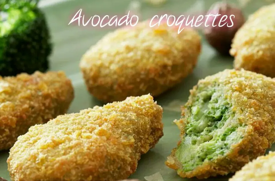 Snapdishの料理写真:Croquetas de aguacate|erreta (euskadi)さん