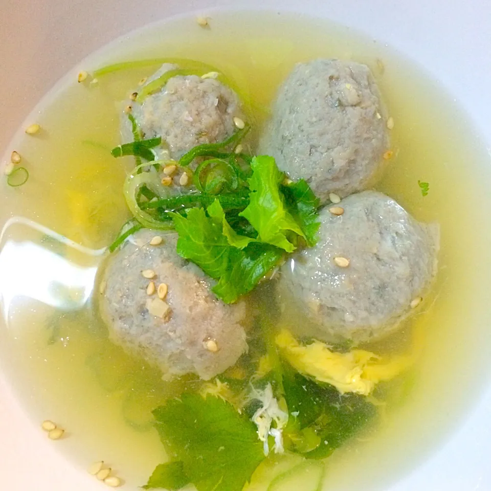 Snapdishの料理写真:iwashi dango soup..|marian ilanoさん