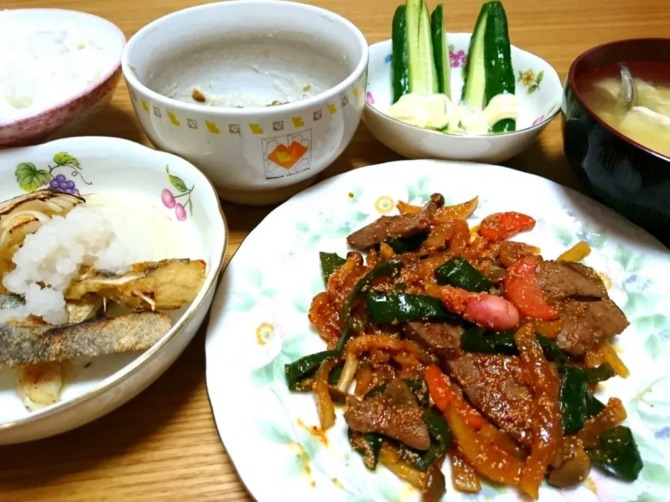 レバーたらこ野菜炒めとたらの焼き魚|Shinji Matsuokaさん