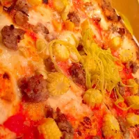 こっちはヤングコーンとサルシッチャのpizza|COBAさん