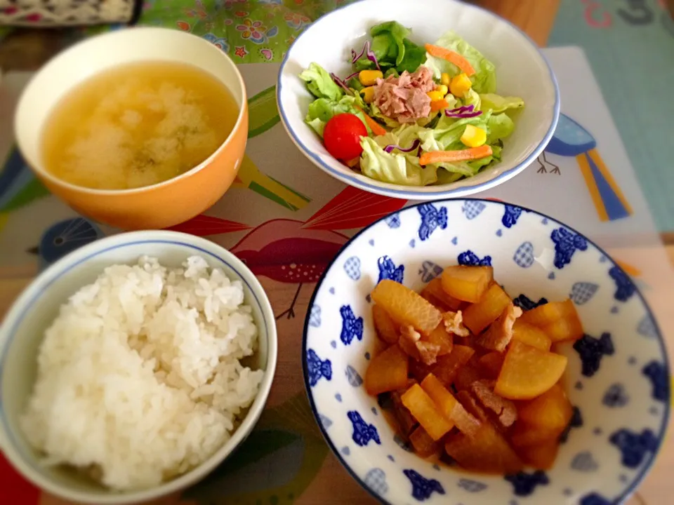 豚バラと大根のこっくり煮物 ランチ🍴|チビミミさん