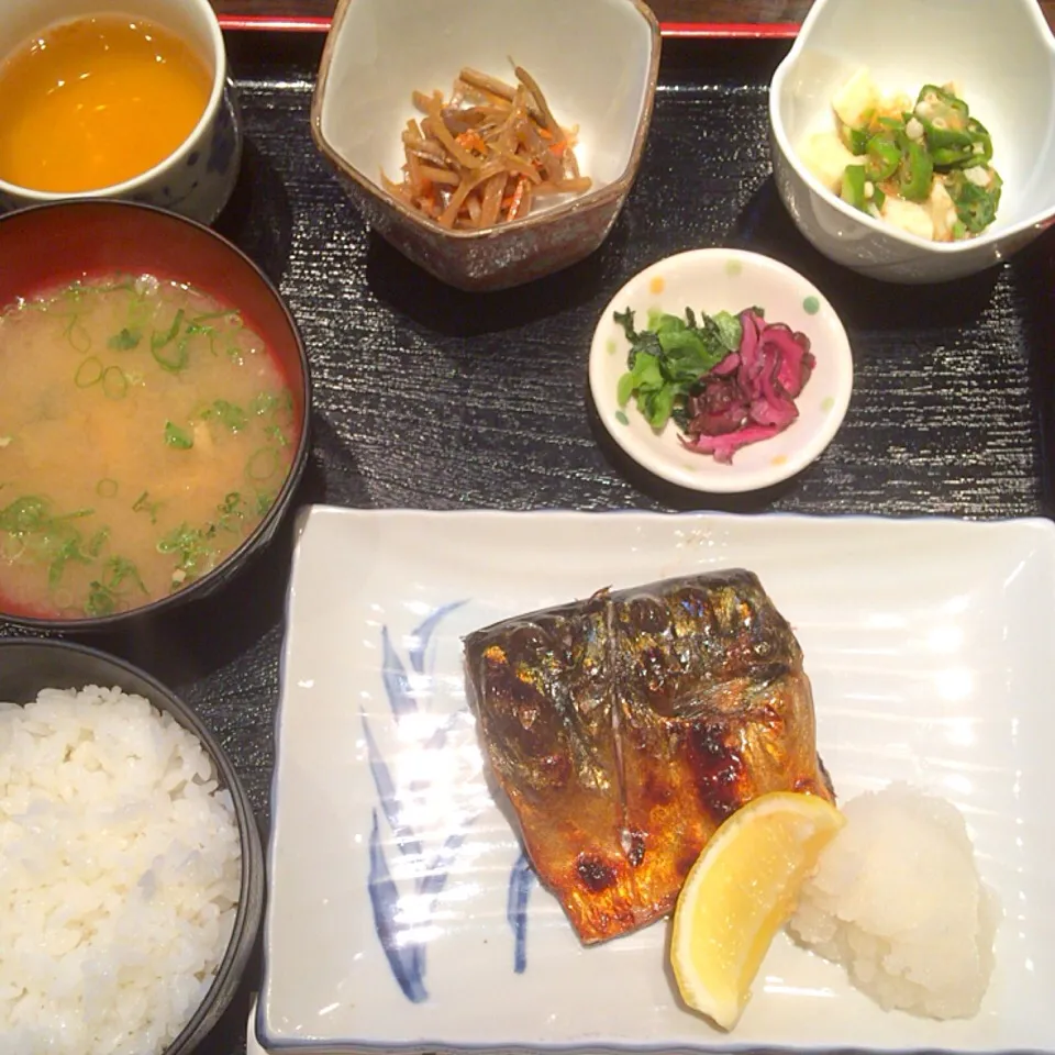 焼魚定食✨|梅花権現さん