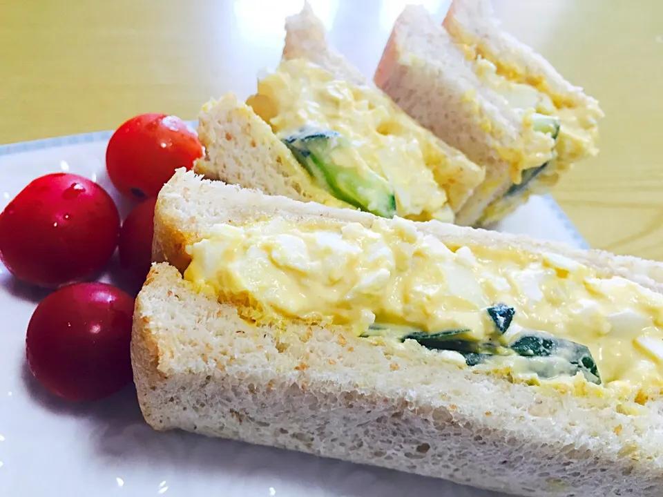 無添加全粒粉の食パンで卵サンドイッチ！隠し味はからし♩おばあちゃんの隠し技|ゆーさん