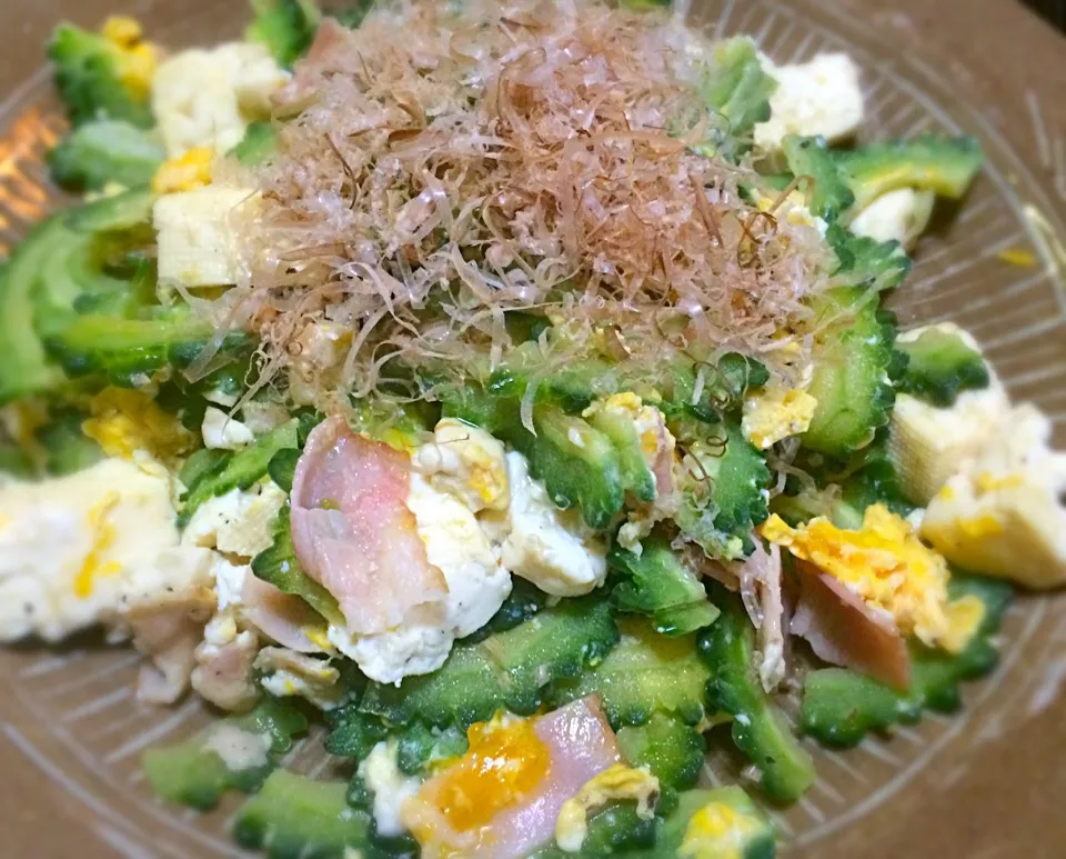 今夜は夏野菜 ゴーヤチャンプル                                                   隠し味にアレ使ってるよ。|mottoさん