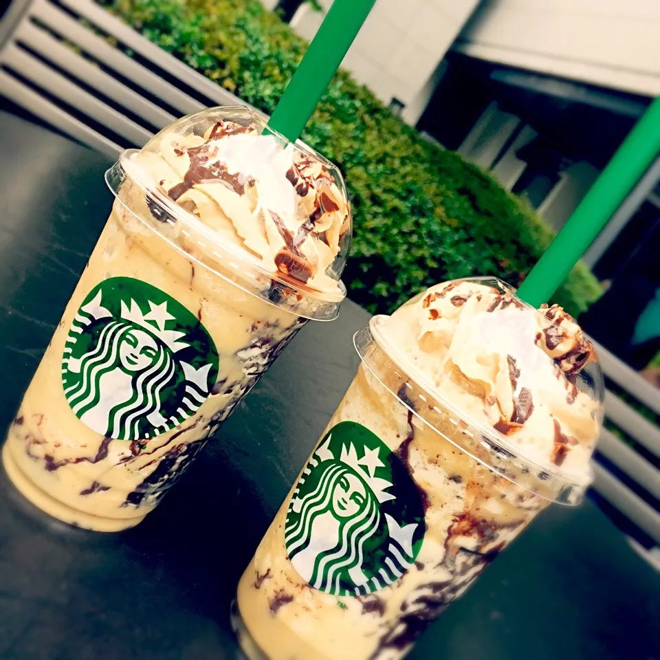 スタバのチョコレートクランチフラペチーノ|れいなさん