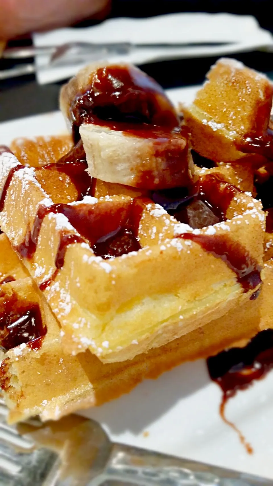 Belgian Waffle with Banana and Nutella|Caydenさん