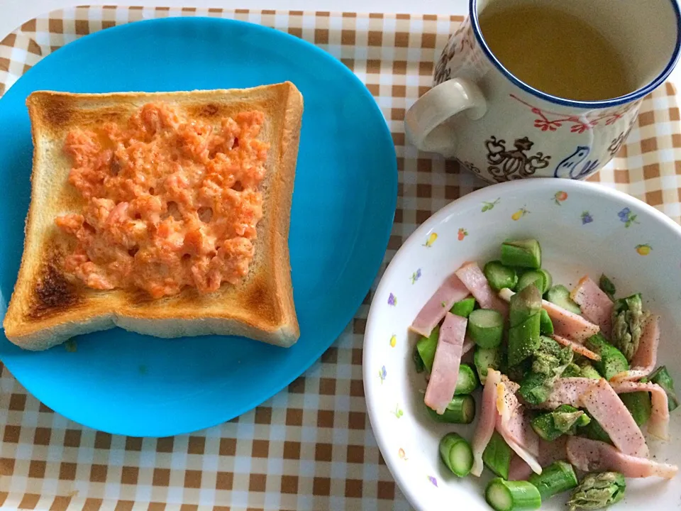 朝食シャケトーとアスパラ蒸し|sceviさん